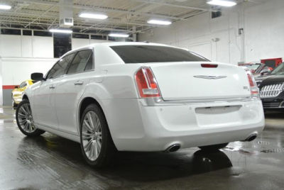 2011 Chrysler 300C  Base