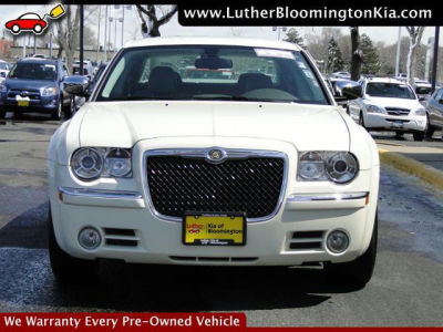 2010 Chrysler 300C  Base