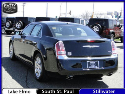 2012 Chrysler 300C  Base