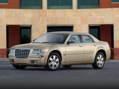 2010 Chrysler 300C  Base