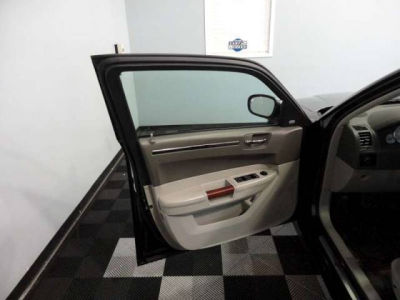2010 Chrysler 300C