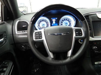 2012 Chrysler 300C  Base