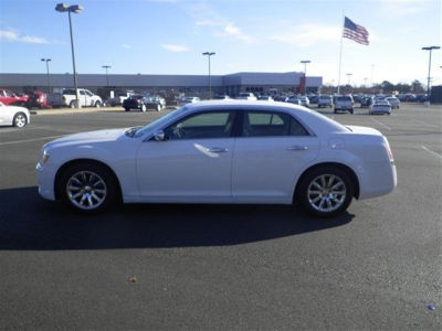 2012 Chrysler 300C  Base
