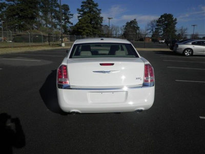 2012 Chrysler 300C  Base