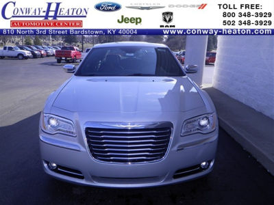 2012 Chrysler 300C  Base