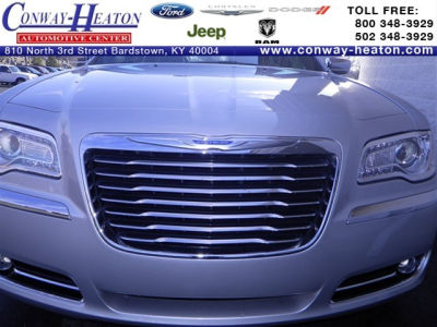 2012 Chrysler 300C  Base