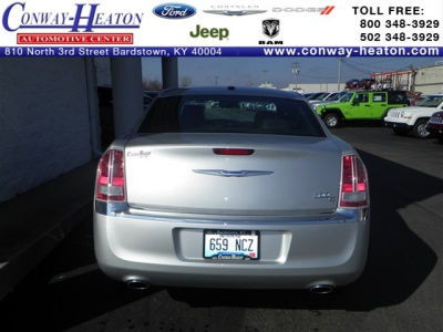 2012 Chrysler 300C  Base
