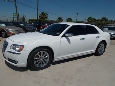 2013 Chrysler 300C  Base