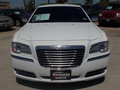 2013 Chrysler 300C  Base