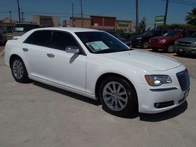 2013 Chrysler 300C  Base