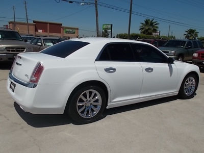 2013 Chrysler 300C  Base