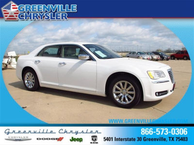 2011 Chrysler 300C  Base