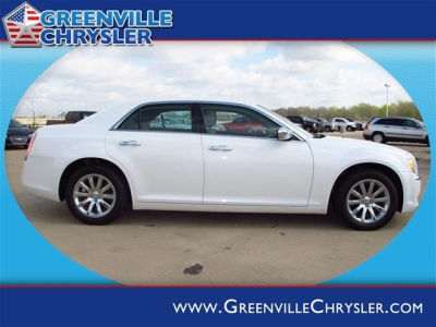 2011 Chrysler 300C  Base