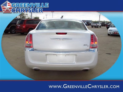 2011 Chrysler 300C  Base