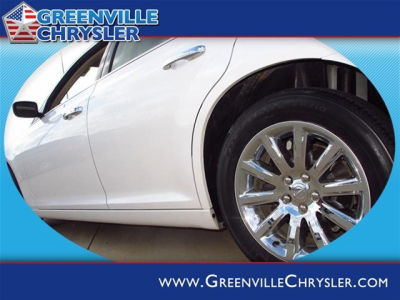 2011 Chrysler 300C  Base