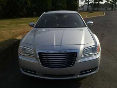 2012 Chrysler 300C  Base