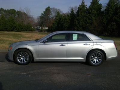 2012 Chrysler 300C  Base