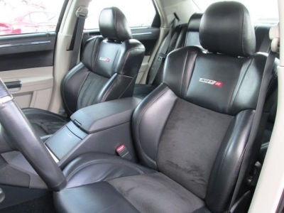 2007 Chrysler 300C  SRT-8