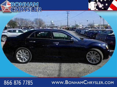 2011 Chrysler 300C  Base