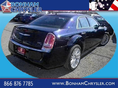 2011 Chrysler 300C  Base