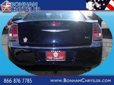 2011 Chrysler 300C  Base