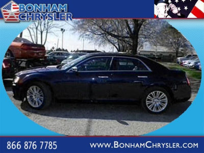 2011 Chrysler 300C  Base
