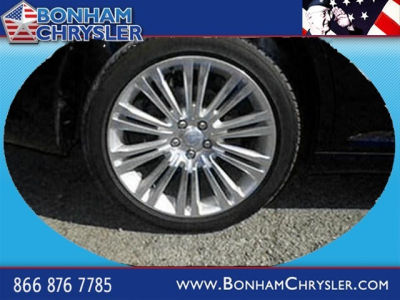 2011 Chrysler 300C  Base