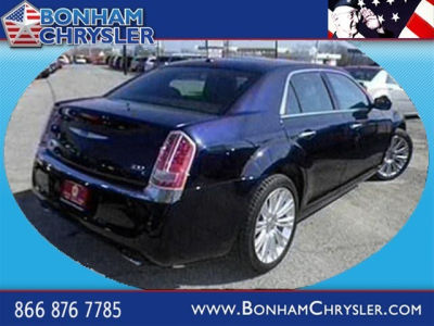 2011 Chrysler 300C  Base