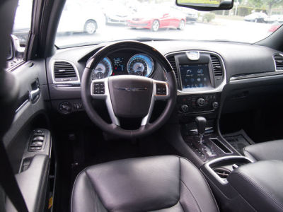 2013 Chrysler 300C  Base