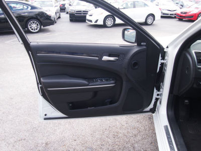 2013 Chrysler 300C  Base