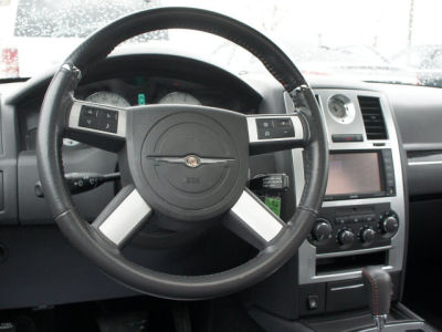 2010 Chrysler 300C  300S V8