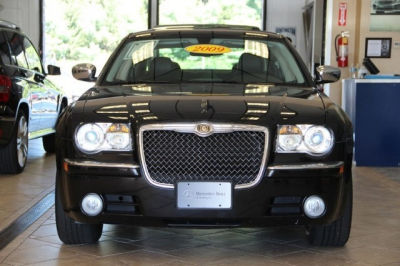 2009 Chrysler 300C  Base