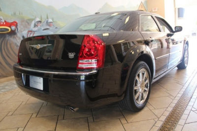 2009 Chrysler 300C  Base