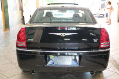2009 Chrysler 300C  Base