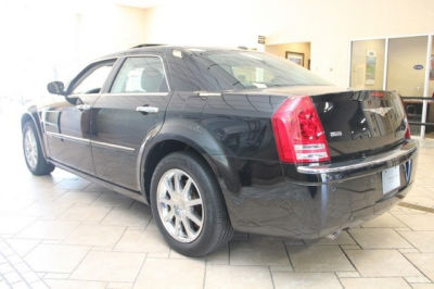 2009 Chrysler 300C  Base