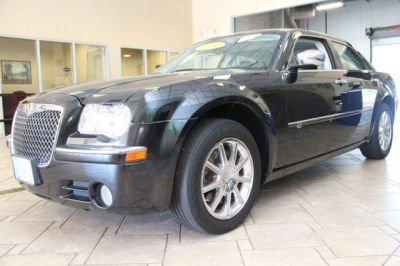 2009 Chrysler 300C  Base