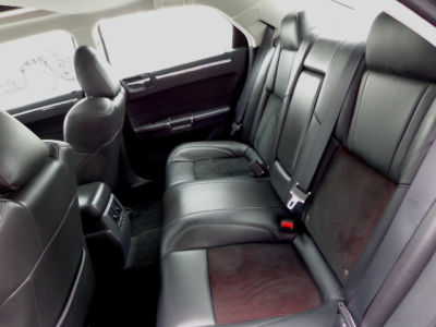 2010 Chrysler 300C  300S