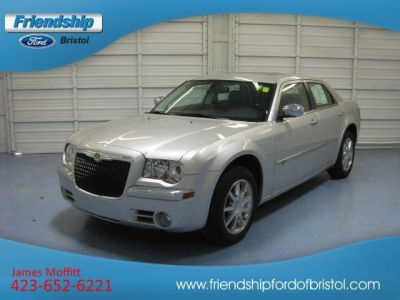 2010 Chrysler 300C  Base