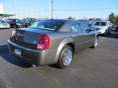 2010 Chrysler 300C  Base