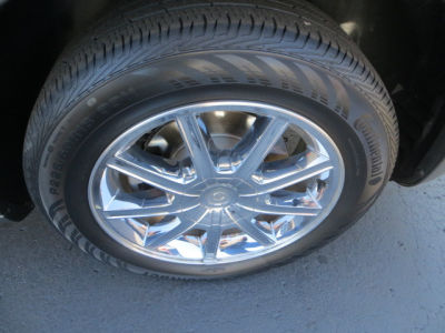 2010 Chrysler 300C  Base