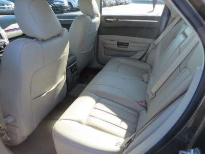 2010 Chrysler 300C  Base
