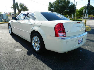2010 Chrysler 300C