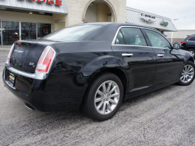 2012 Chrysler 300C  Base
