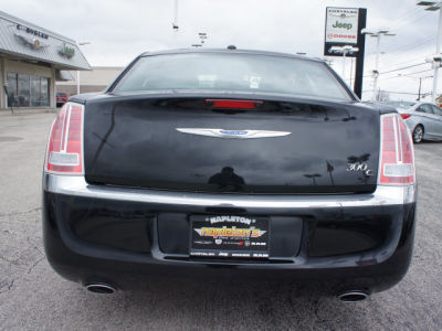 2012 Chrysler 300C  Base