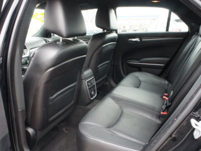 2012 Chrysler 300C  Base