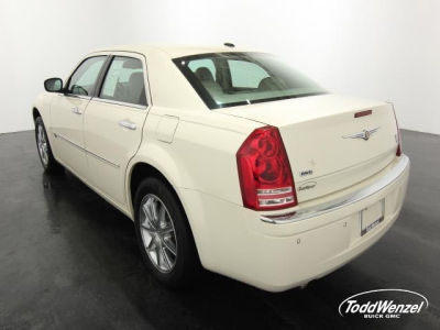 2010 Chrysler 300C
