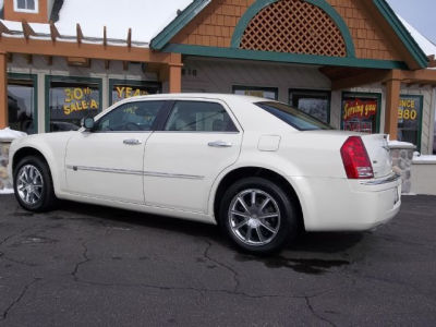 2010 Chrysler 300C  Base