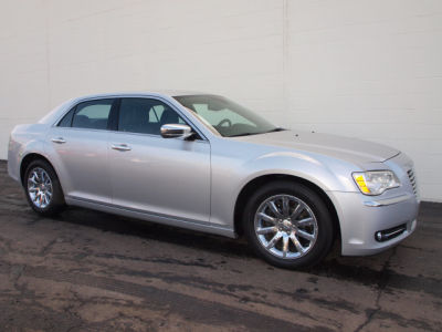 2012 Chrysler 300C  Base