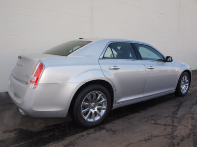 2012 Chrysler 300C  Base