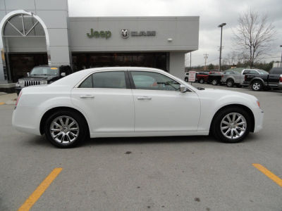 2012 Chrysler 300C  Base